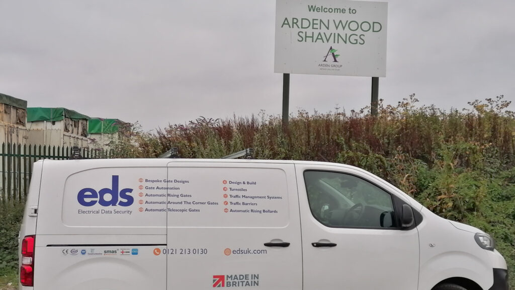 Photo of EDS UK van in front of Arden Wood Shavings sign