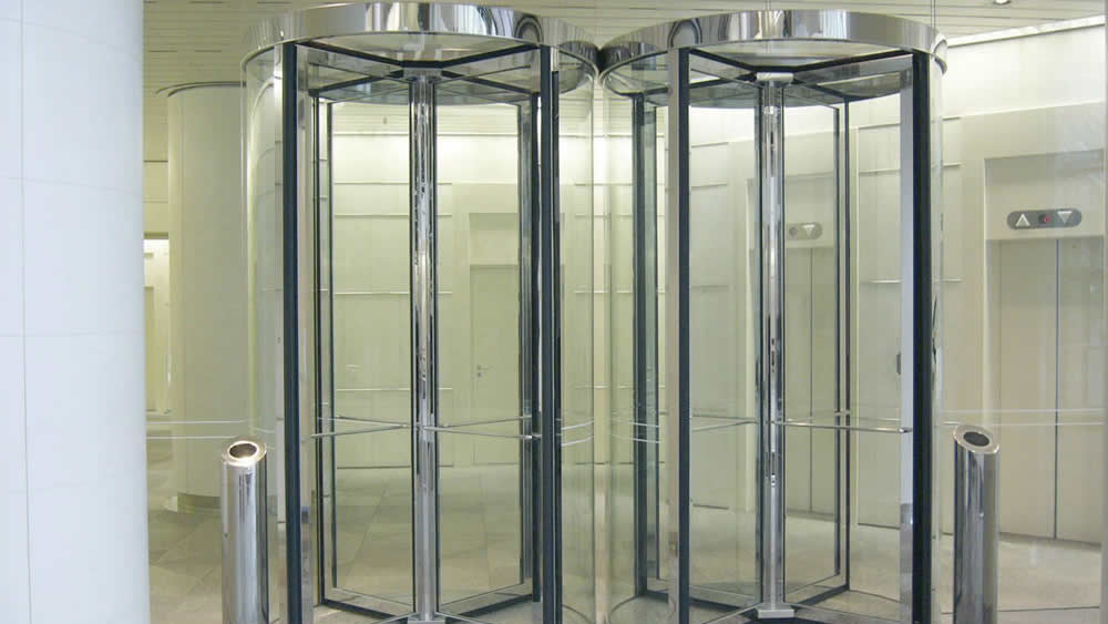 Automatic glass air lock doors